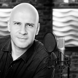 Victor Flores-estudio2